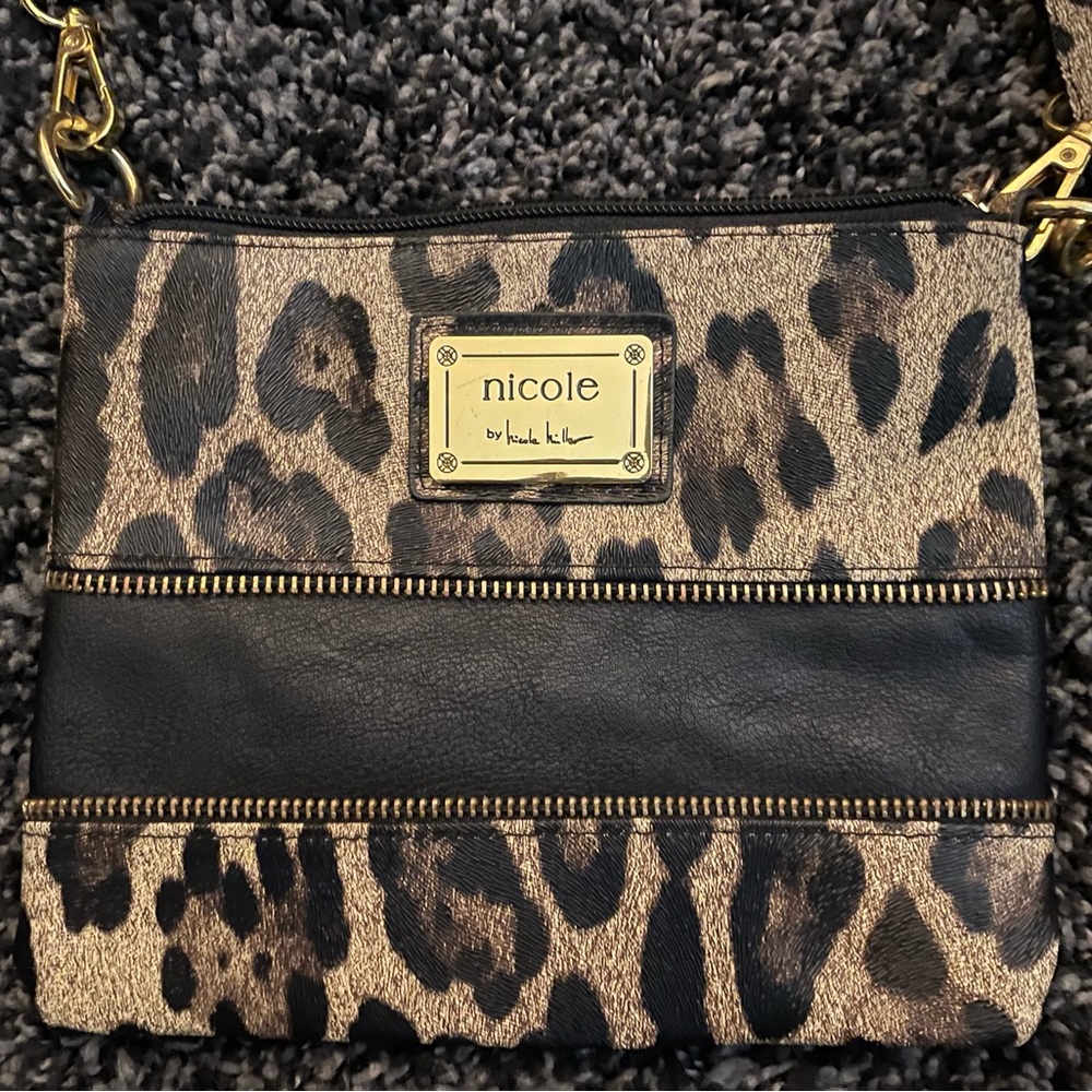 Nicole by Nicole Miller Cheetah/Leopard Print Cross Body Handbag Shoulder Purse